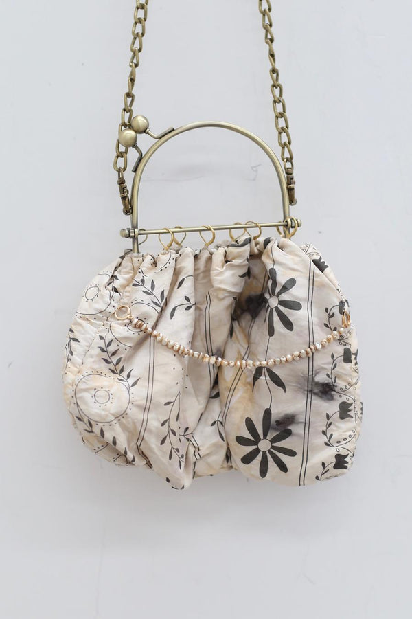 MUTEDANCE Off-White Print Sling Bag MD22SS100 PM40